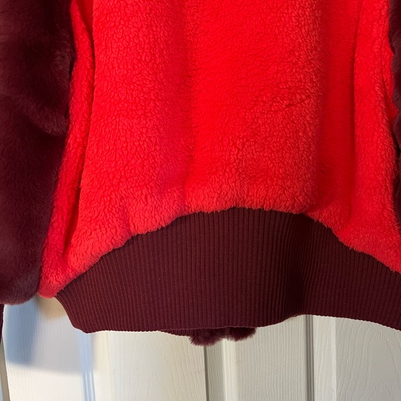 UGG Augusta Sherpa Jacket Bomber Winter Coat Red Maroon COZY CUTE - Picture 3 of 9